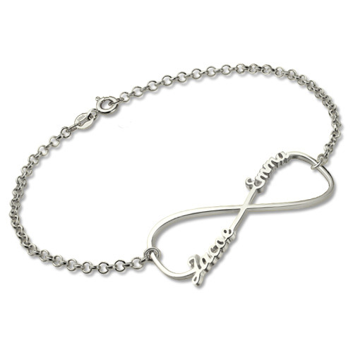 Peronalized Mom Knot Bracelet In Sterling Silver